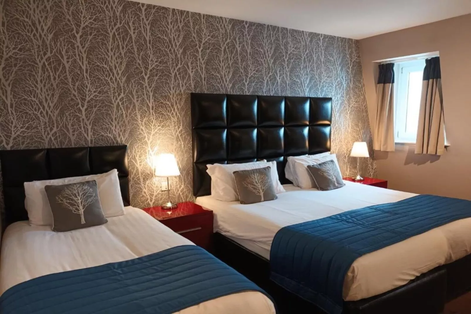 Standard Twin Room - Schlafzimmer