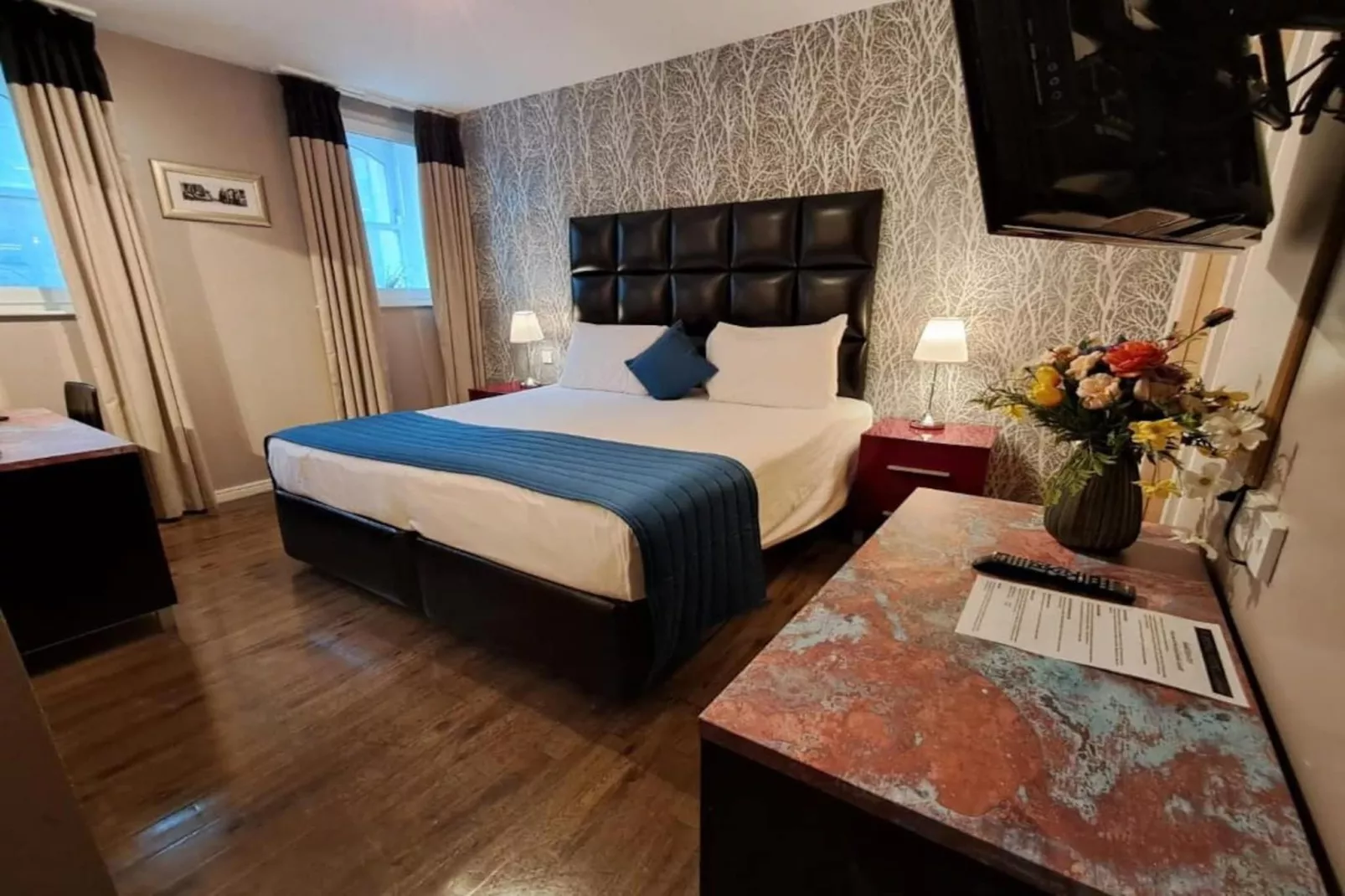 Compact Double Room - Schlafzimmer