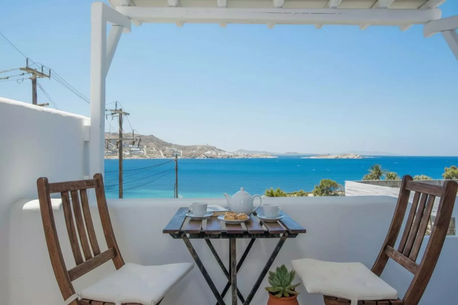 Zampeta_Big_vacay - Terrace balcony