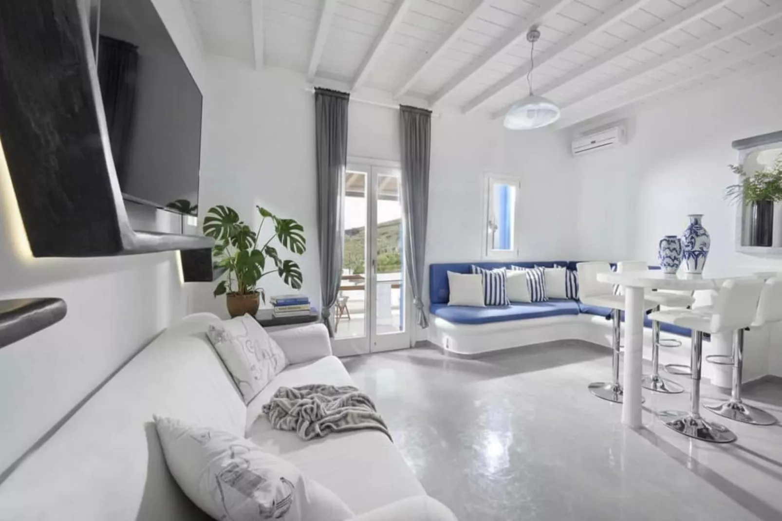 Argiris_vacay - Living room