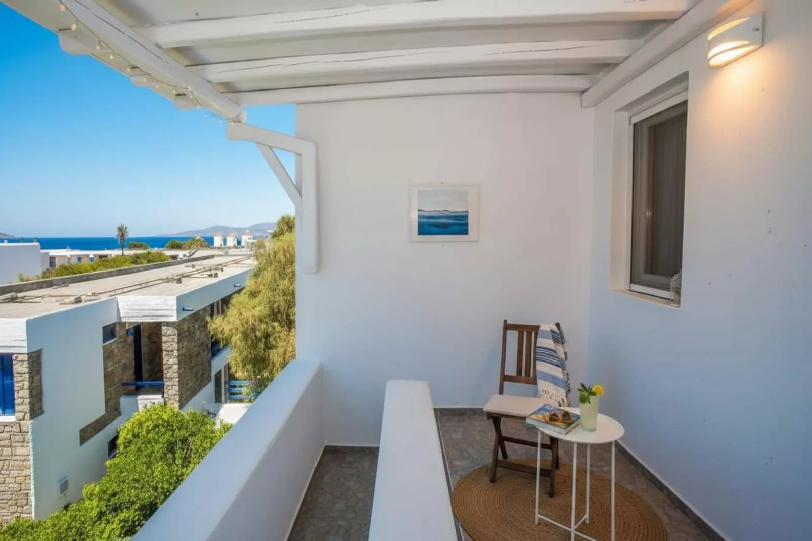 Zampeta_Big_vacay - Terrace balcony