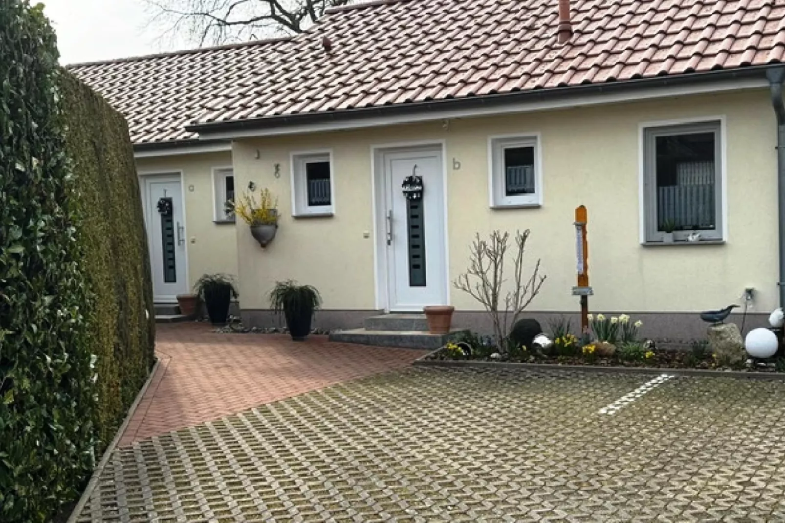 Doppelhaushälfte rechts - Außenbereich Winter