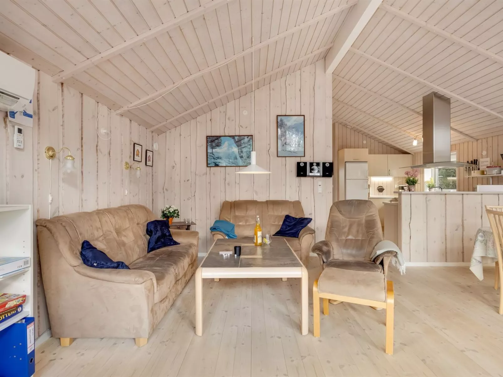 "Hialmar" - 300m from the sea - Inside