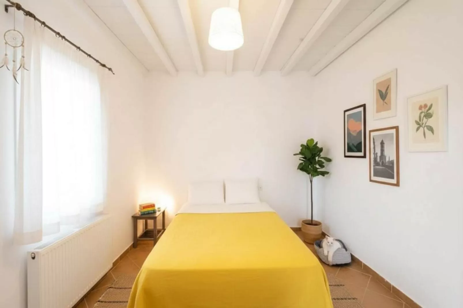 Maggie_vacay - Bedroom