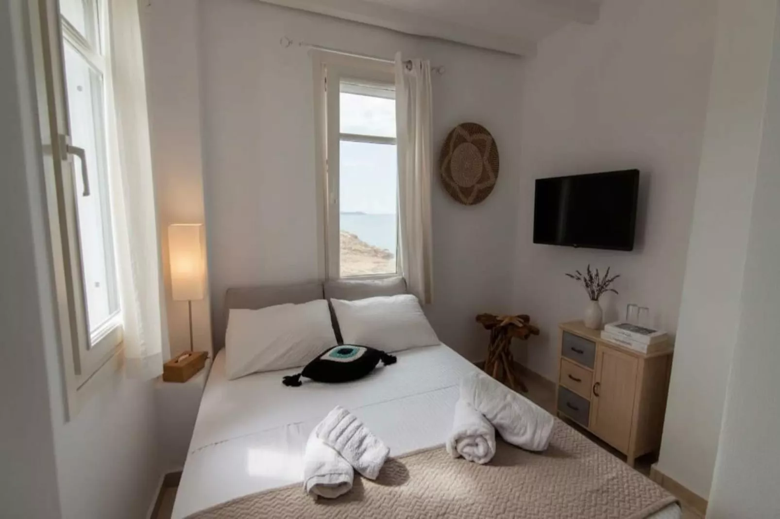 Argiro_Big_vacay - Bedroom