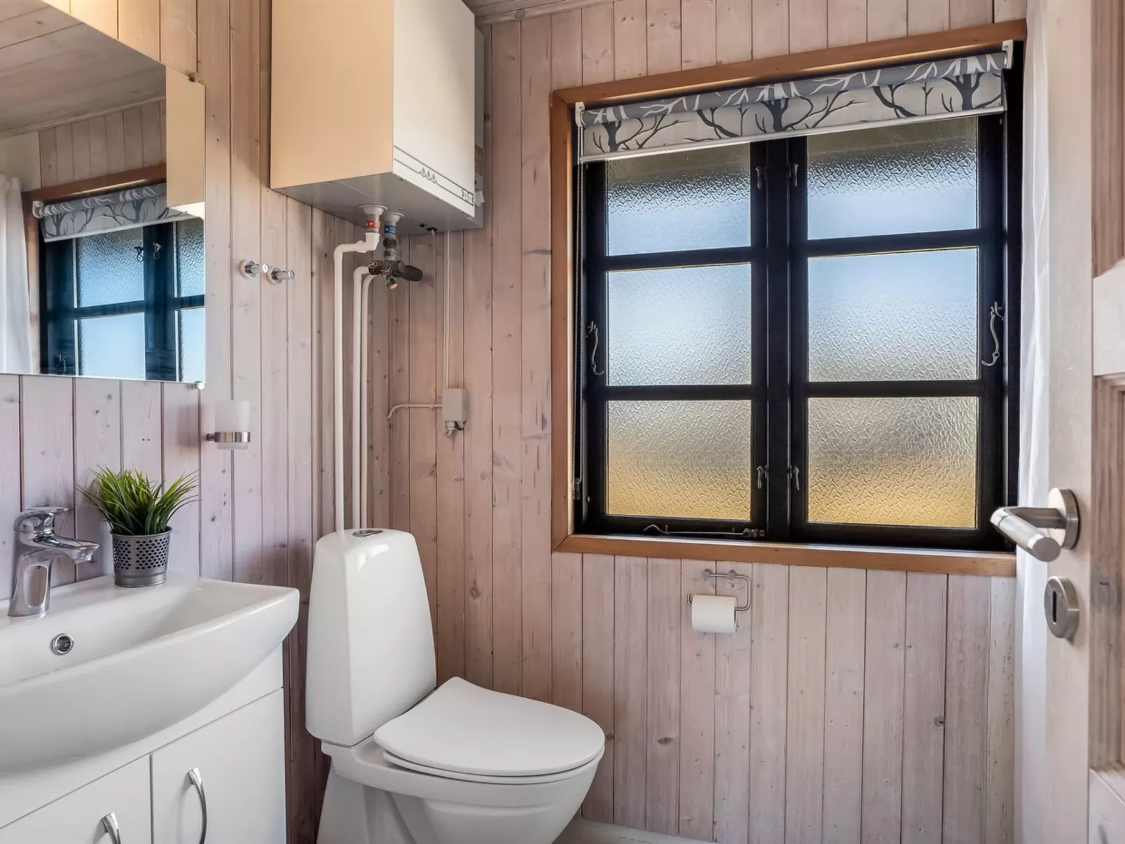 "Eida" - 400m from the sea - Drinnen