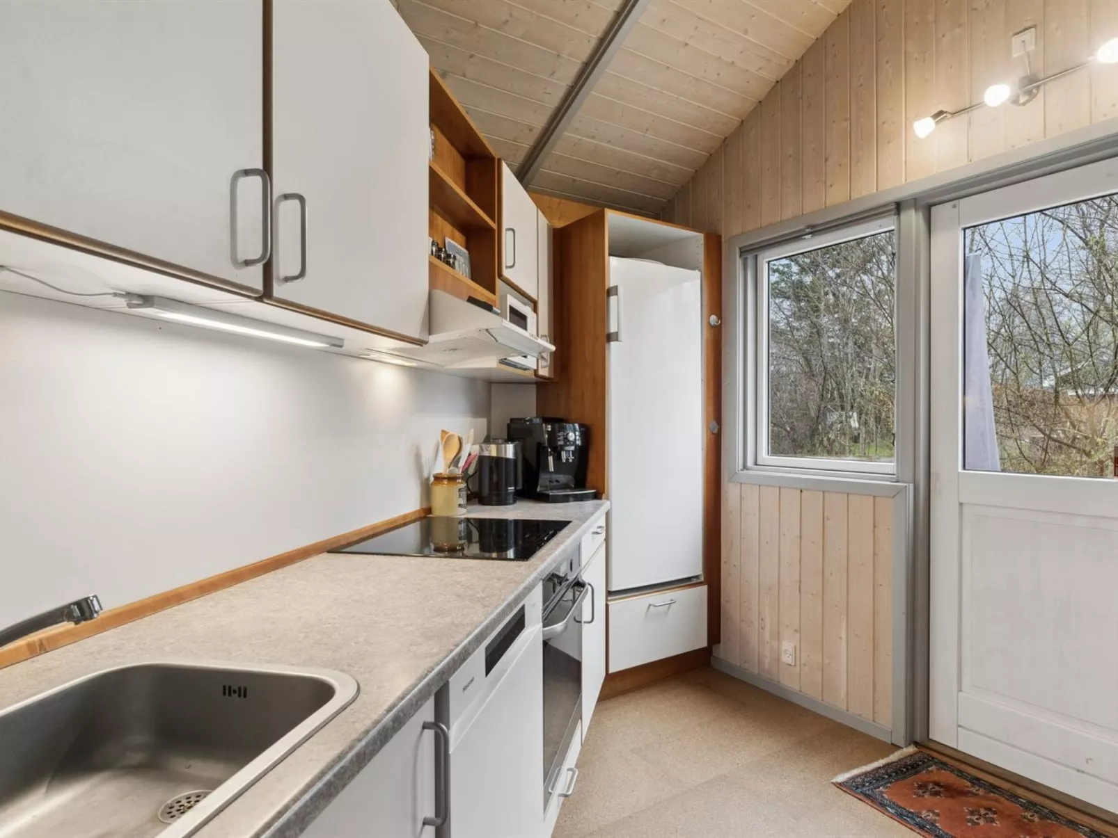 "Niela" - 700m from the sea - Drinnen