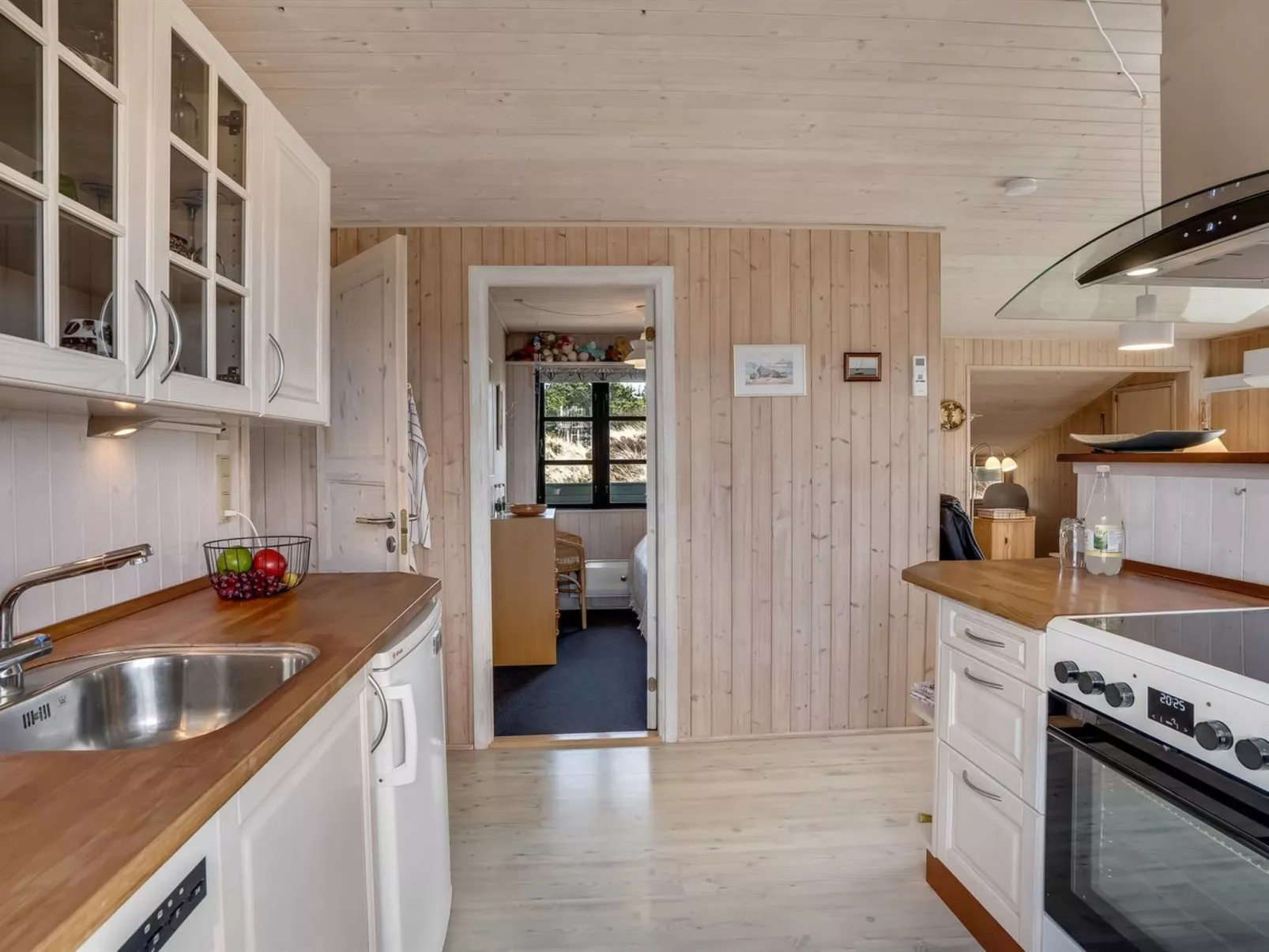 "Eida" - 400m from the sea - Drinnen