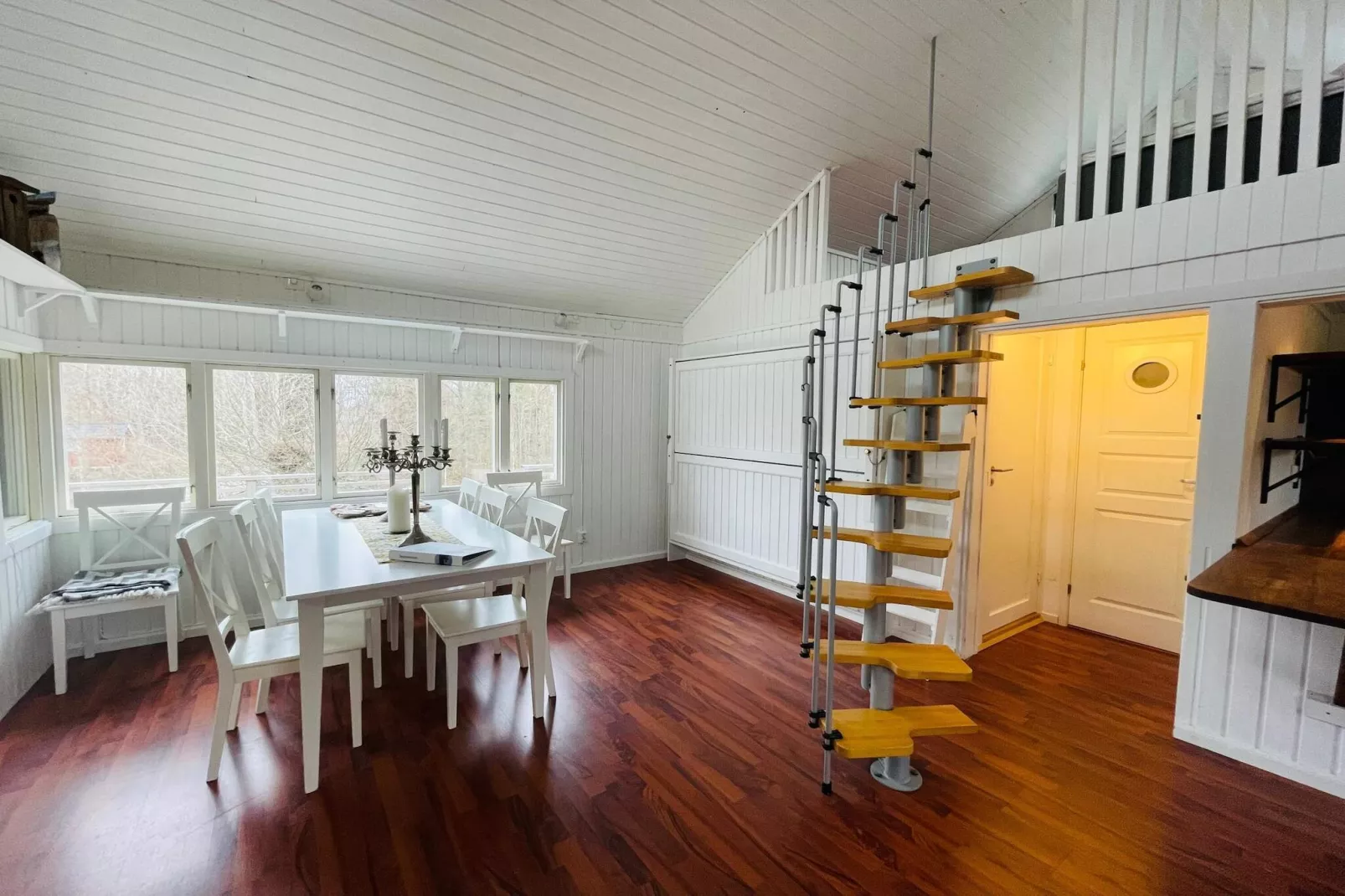 4 star holiday home in Trollhättan - Indoor