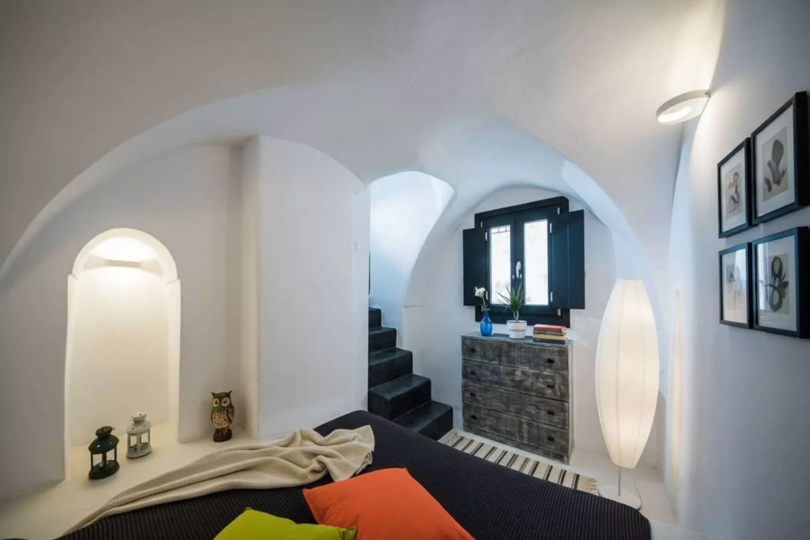 Poseidon’s Water Escape Santorini Rooftop Jacuzzi - Bedroom