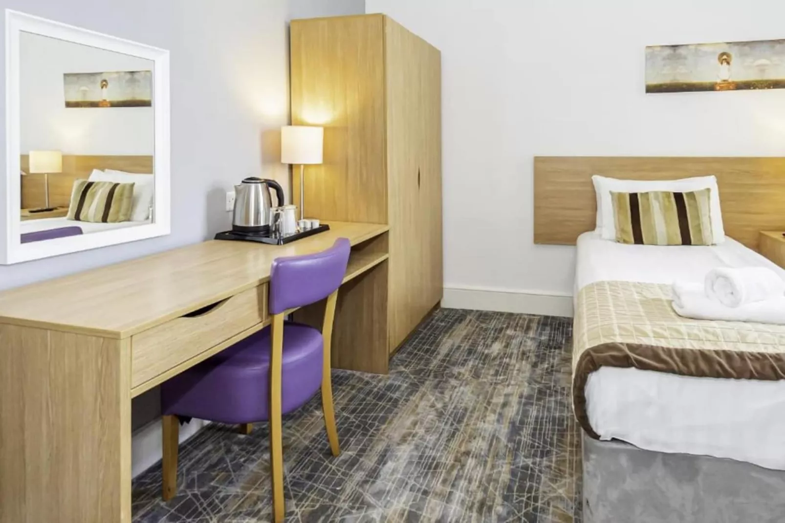 Standard Twin Room - Schlafzimmer