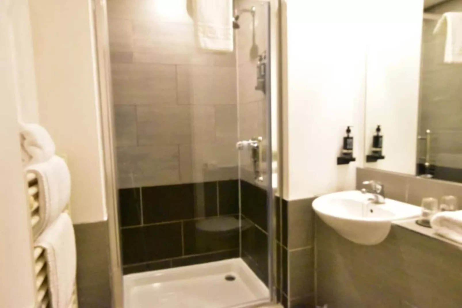 Compact Double Room - Badezimmer