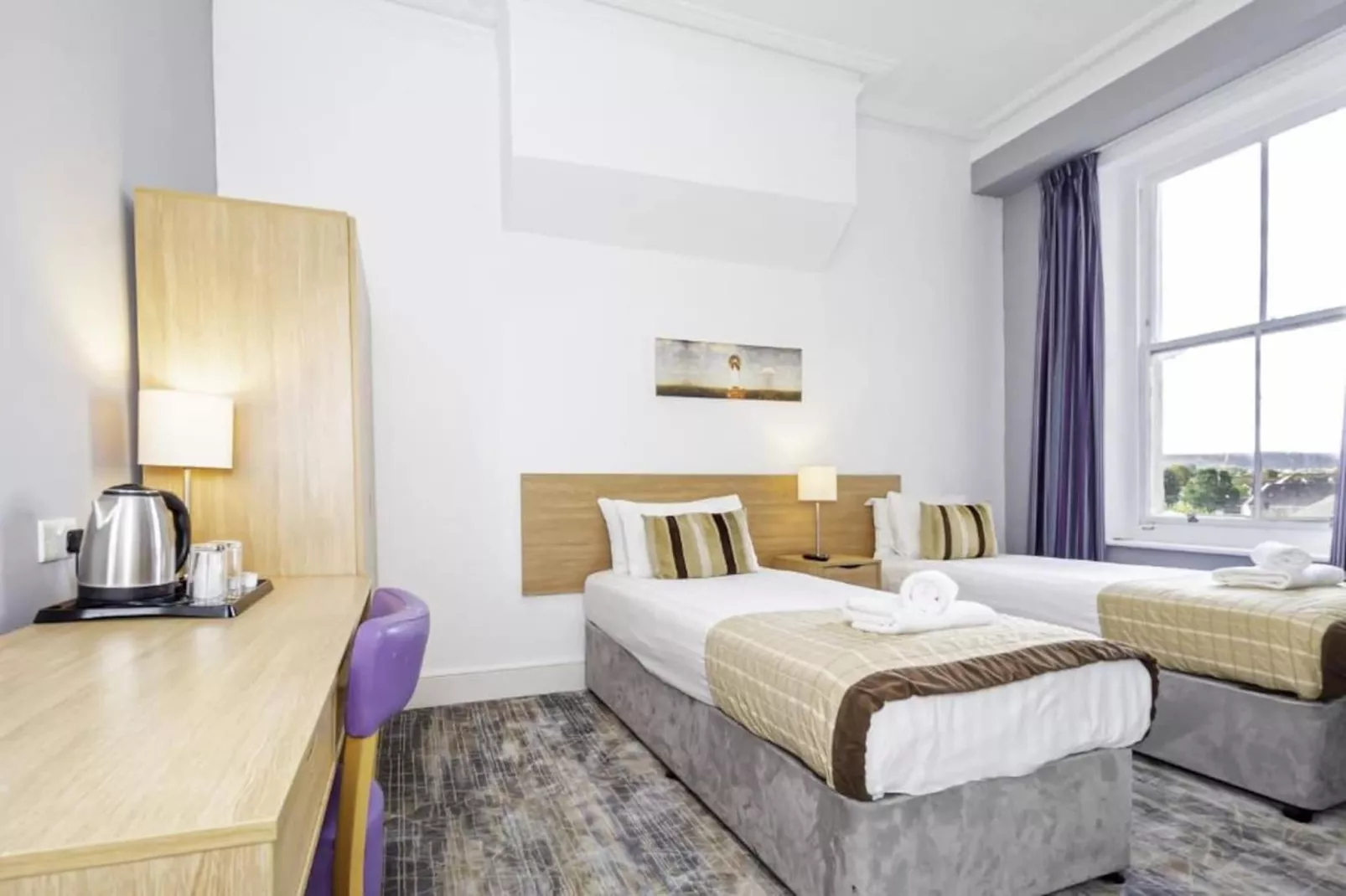 Standard Twin Room - Schlafzimmer