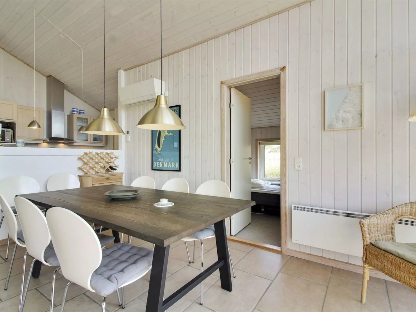 "Åmunde" - 150m from the sea - Inside