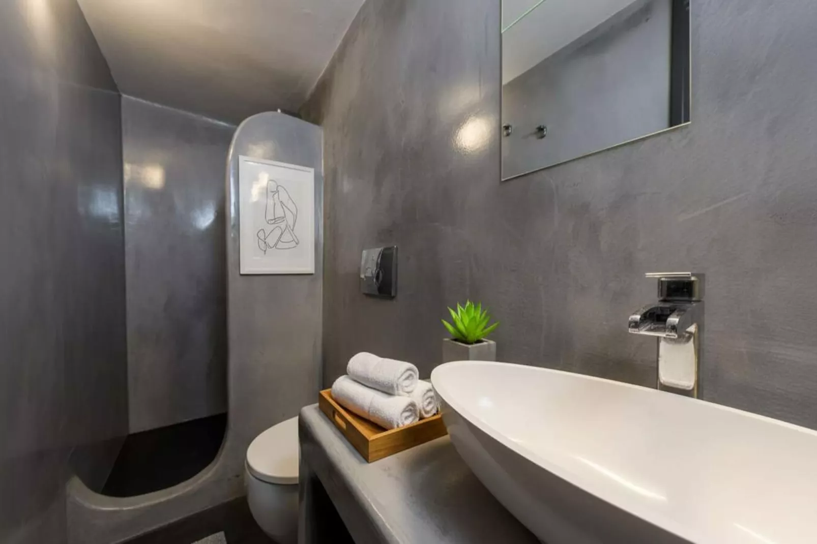 Poseidon’s Water Escape Santorini Rooftop Jacuzzi - Bathroom