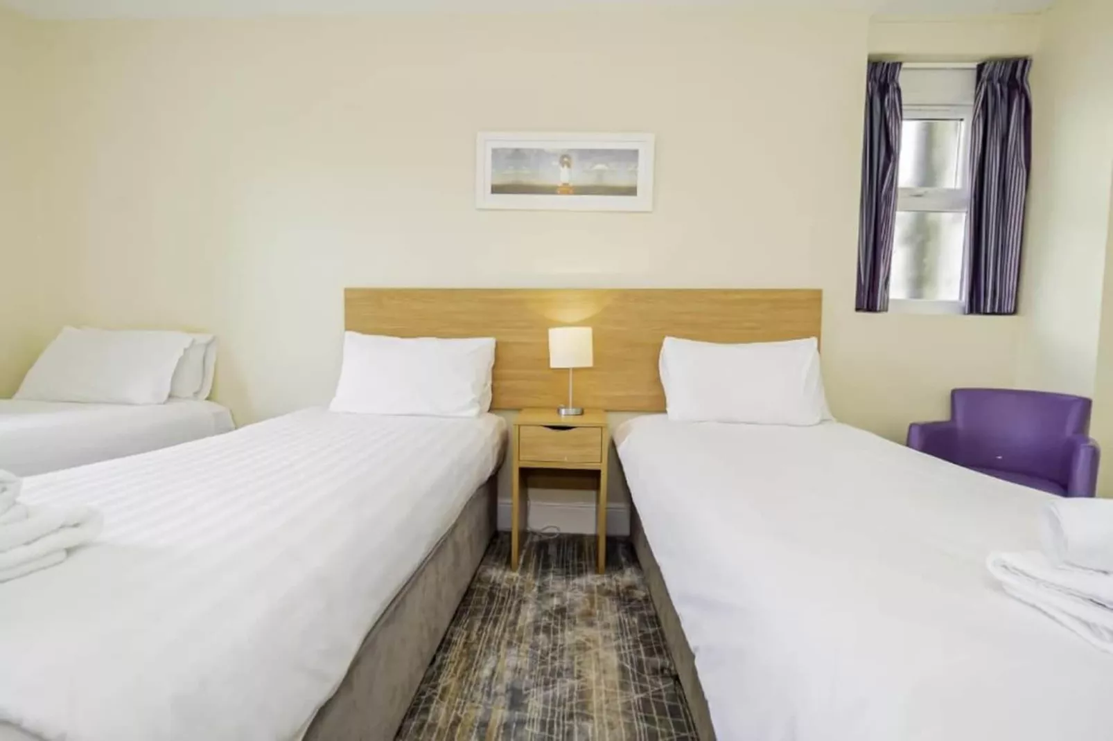Standard Triple Room - Bedroom