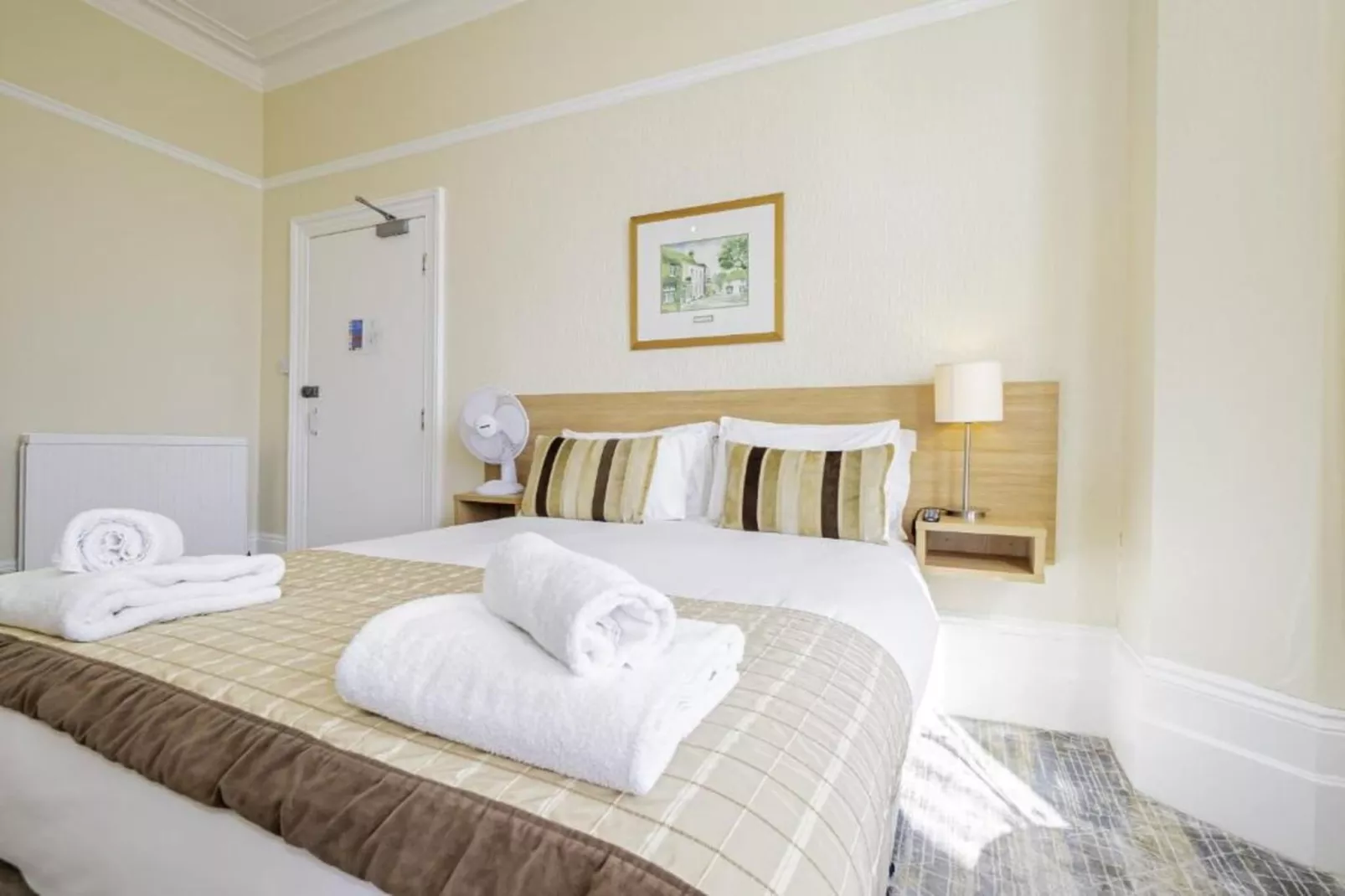 Standard Double Room - Schlafzimmer