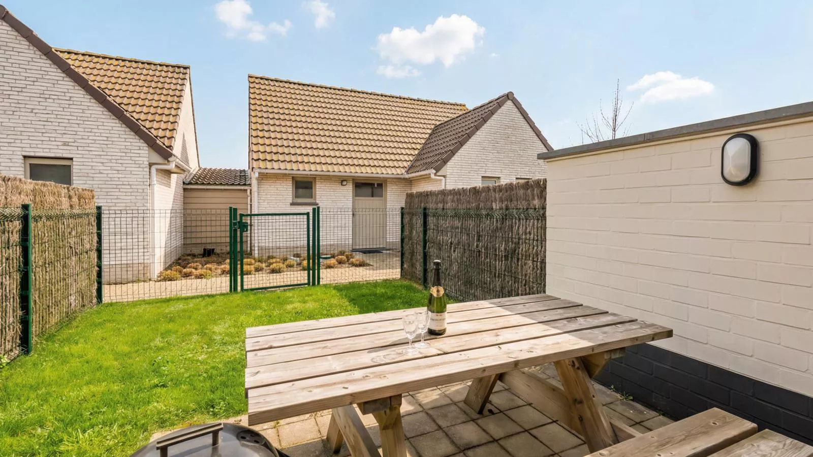 Westhinder I H30 - Terrace balcony