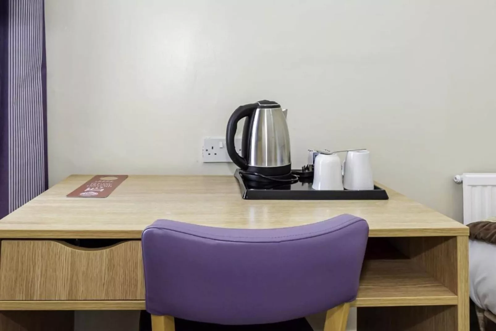 Standard Single Room - Schlafzimmer