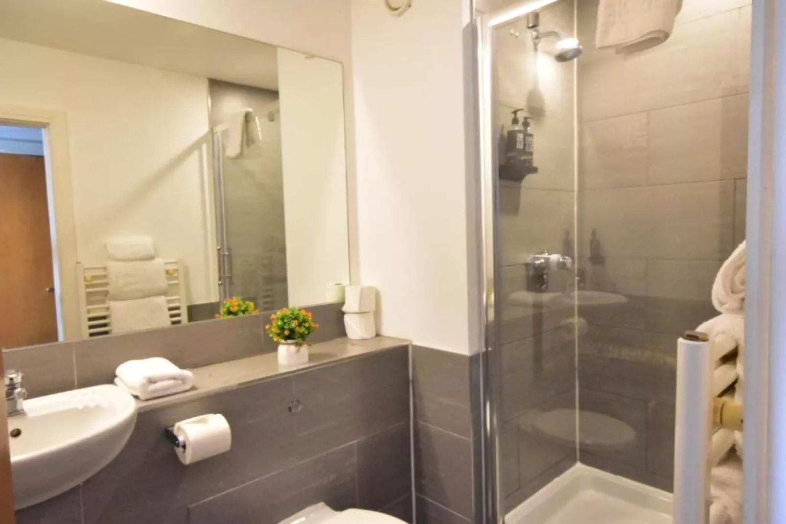 Standard Twin Room - Badezimmer