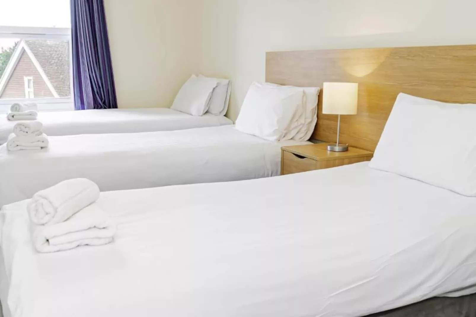 Standard Triple Room - Bedroom