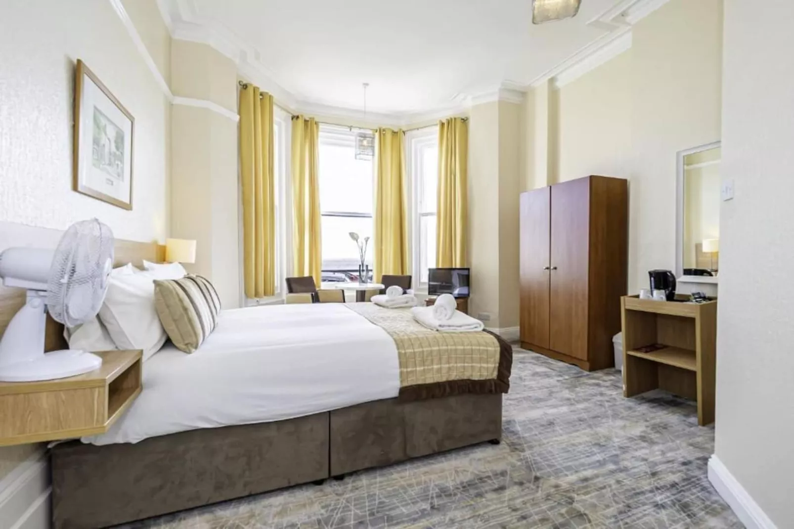 Double room with sea view - Schlafzimmer