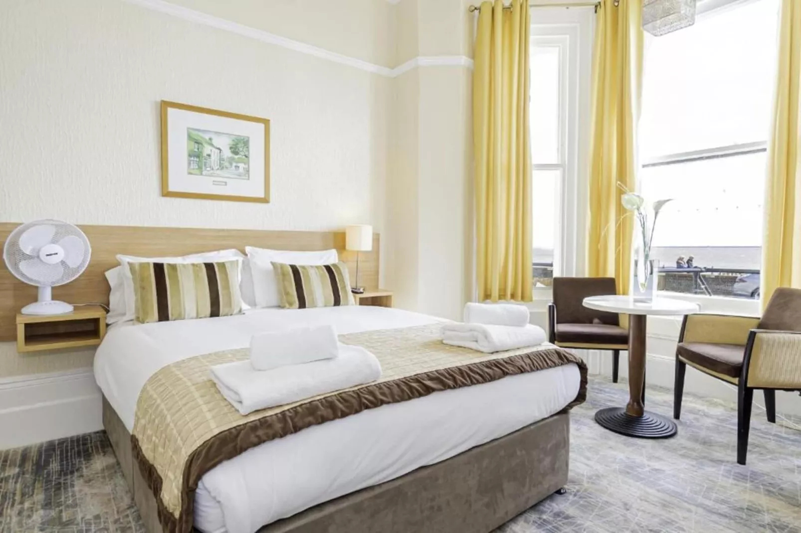 Standard Double Room - Schlafzimmer