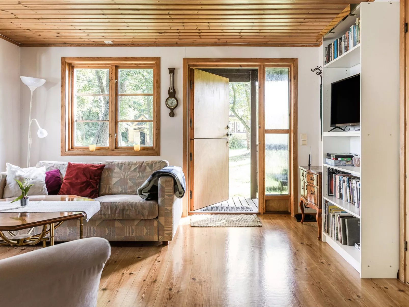 Kjuge Nya Huset-Inside