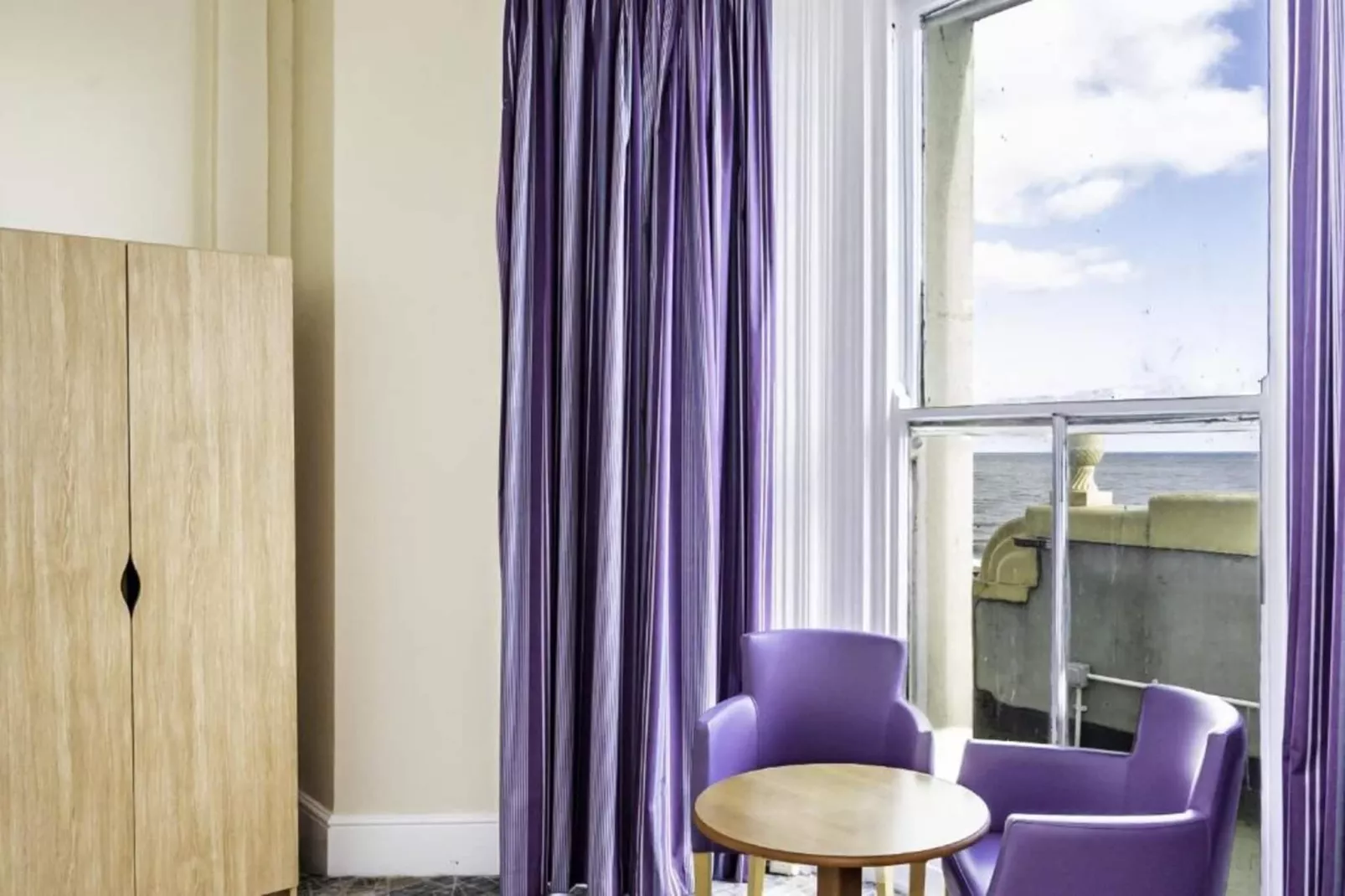 Standard Double Room - Schlafzimmer