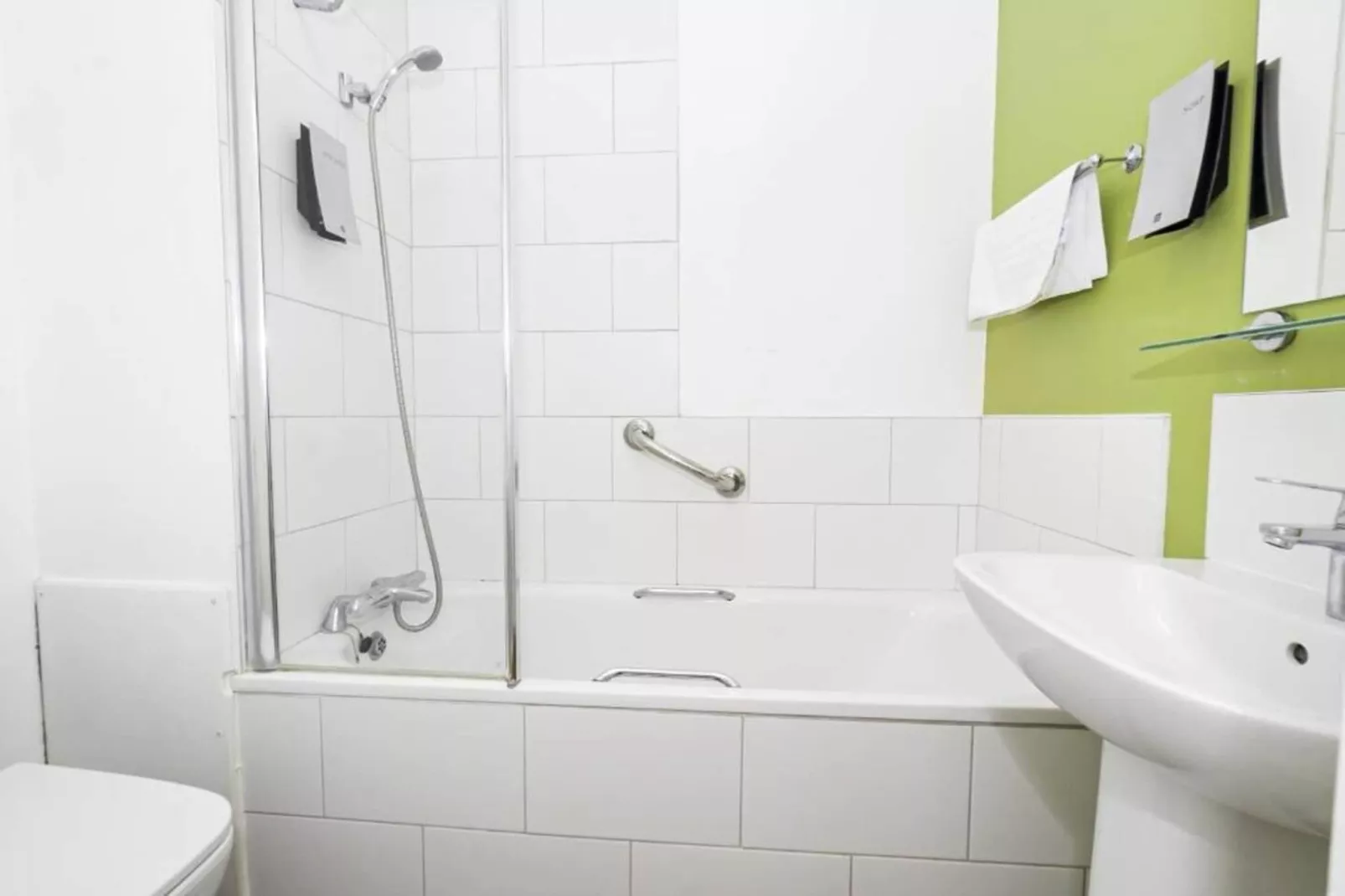 Standard Double Room - Badezimmer