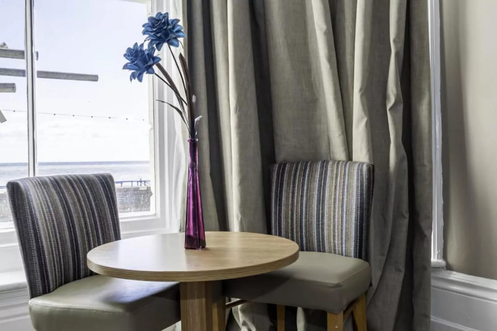 Standard Triple Room - Bedroom