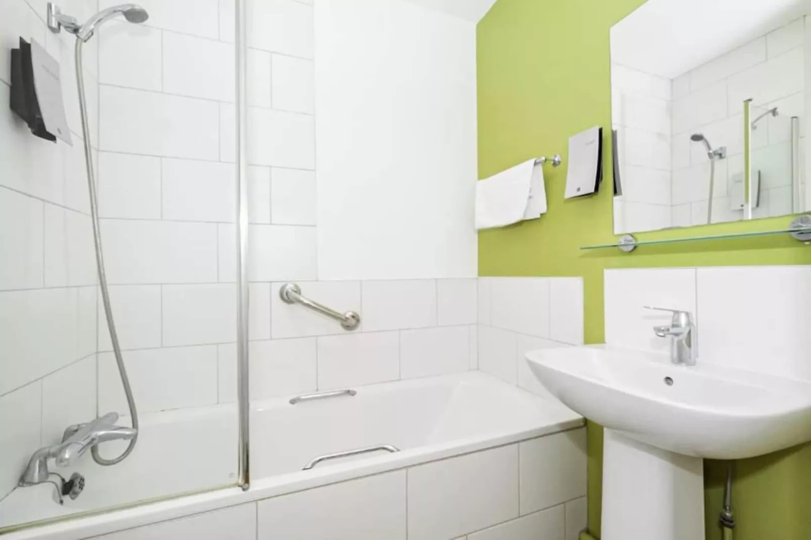 Standard Twin Room - Badezimmer