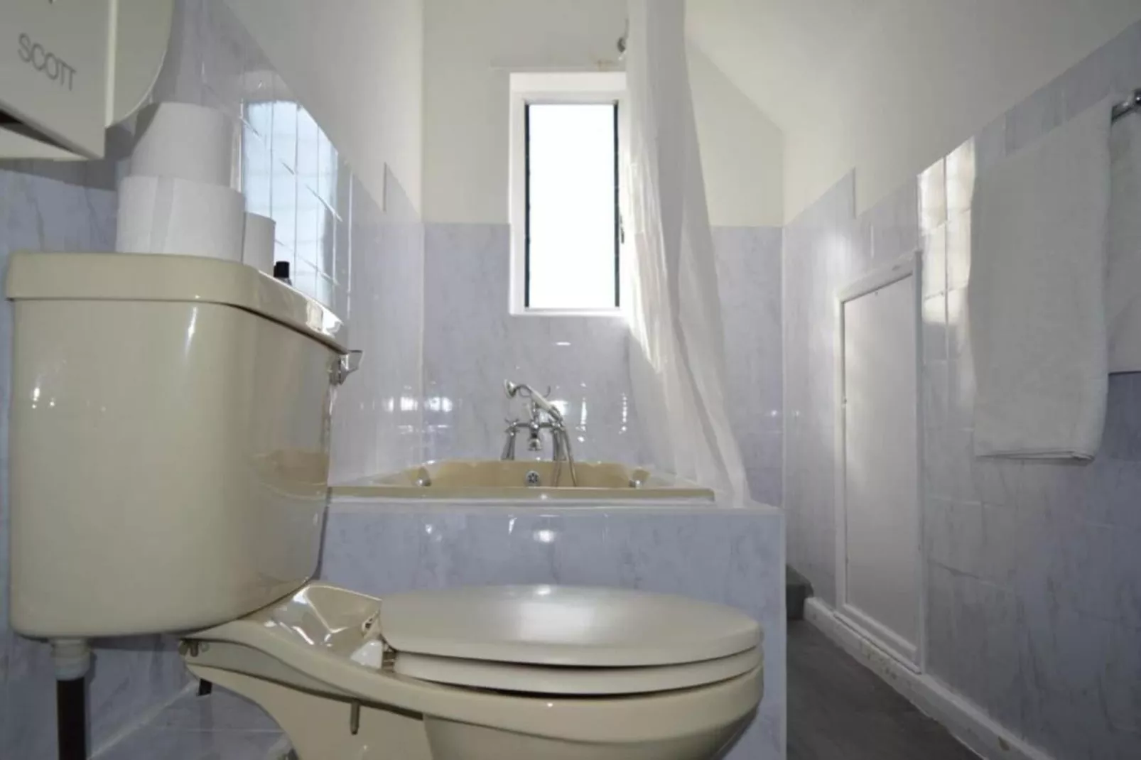 Two Bed Room Apartment (6 Guest) - Badezimmer