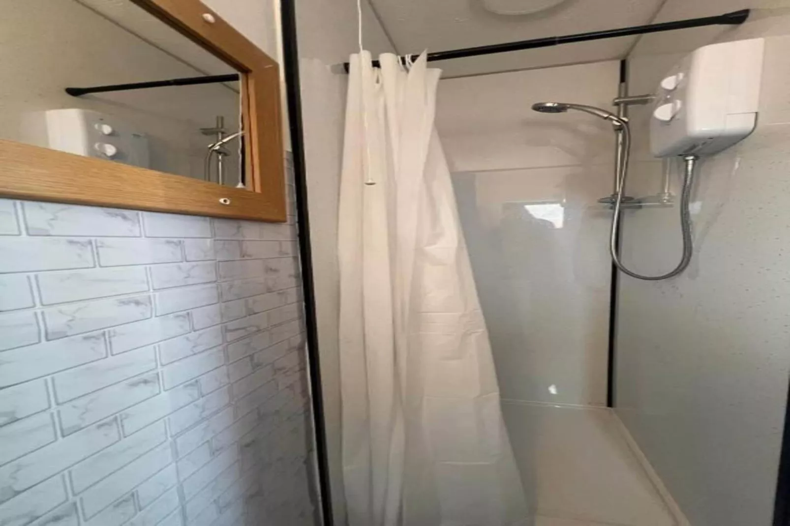 Two Bed Room Apartment (6 Guest) - Badezimmer