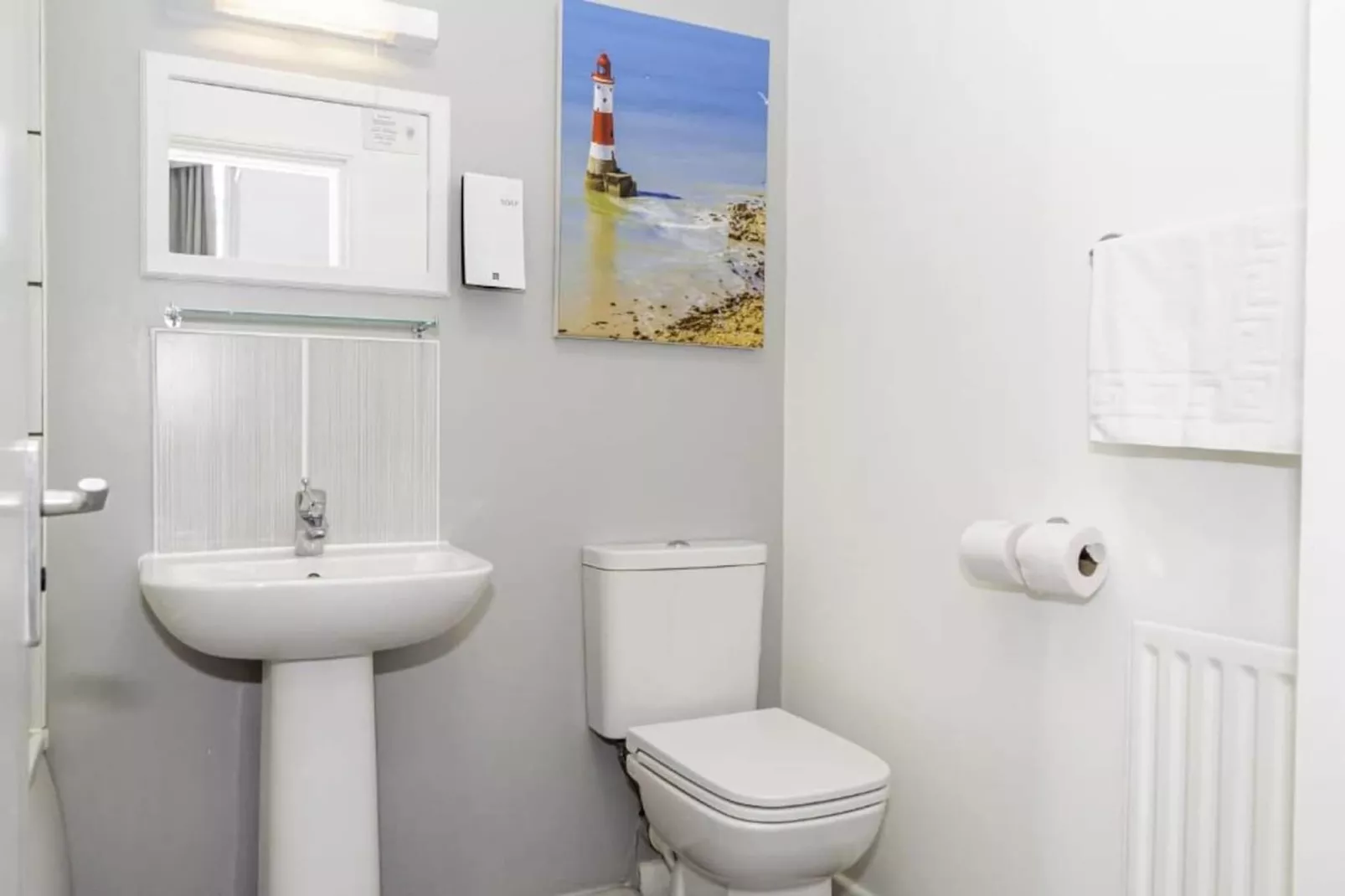 Standard Triple Room - Bathroom