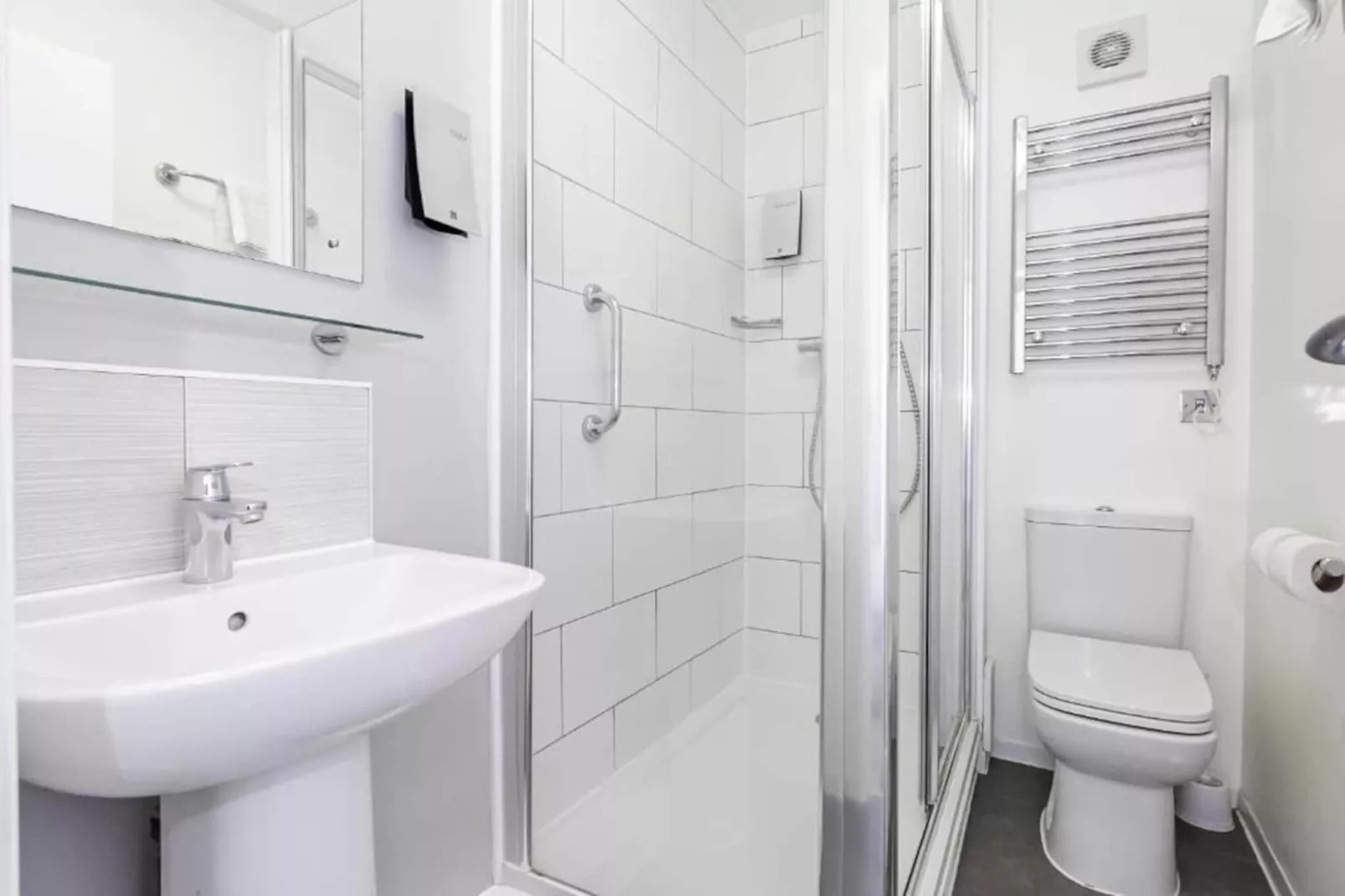 Standard Twin Room - Badezimmer