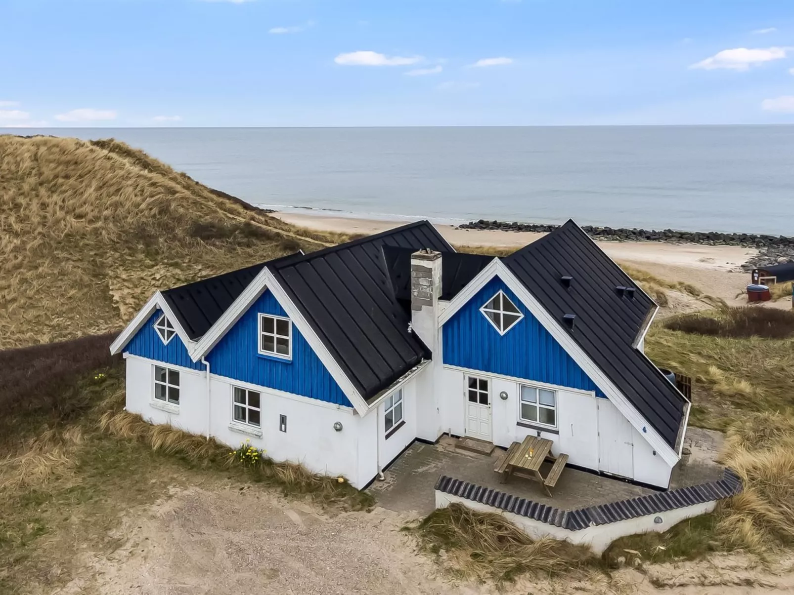"Hillegonde" - 84m from the sea