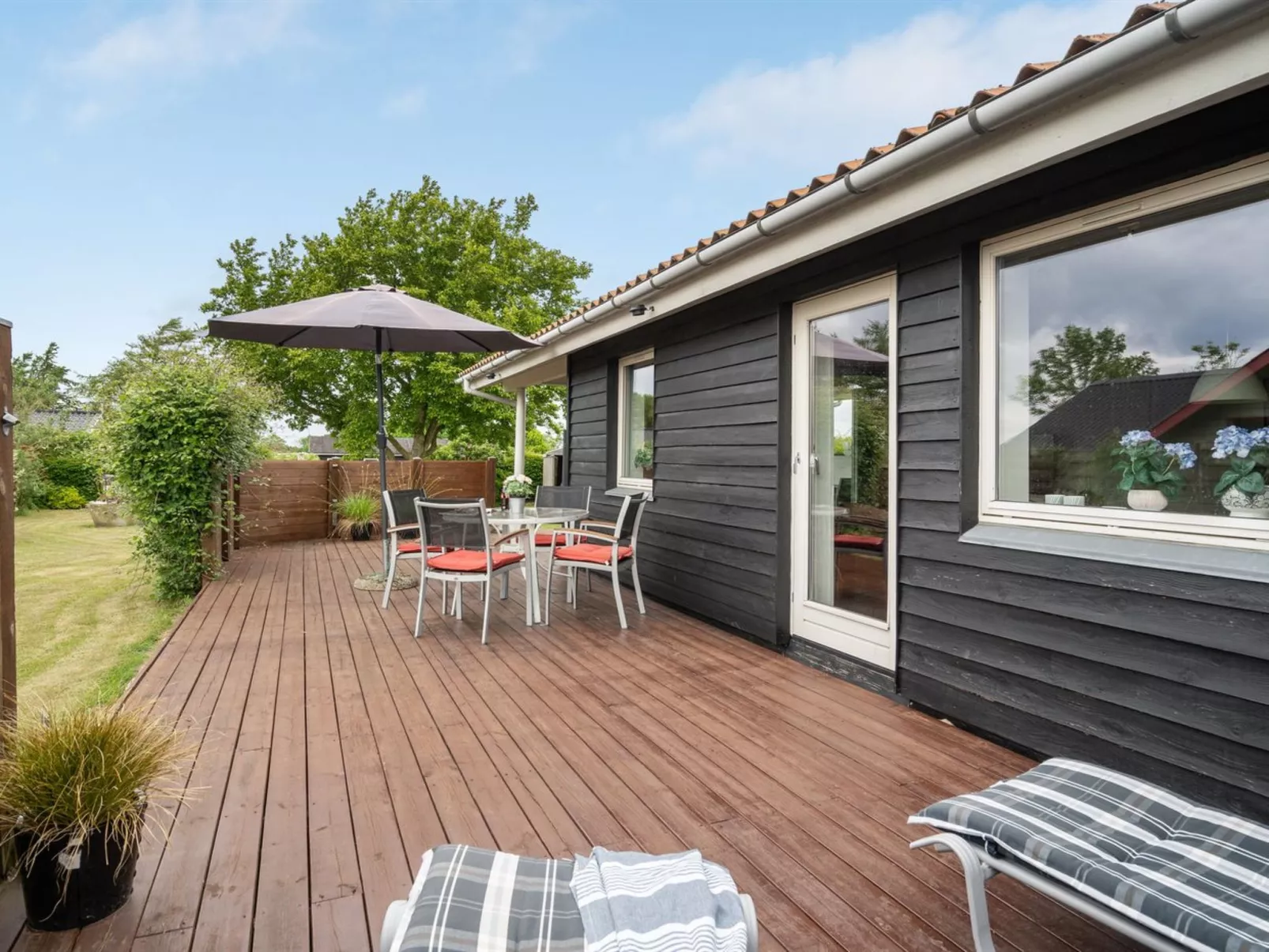 "Gisl" - 400m from the sea