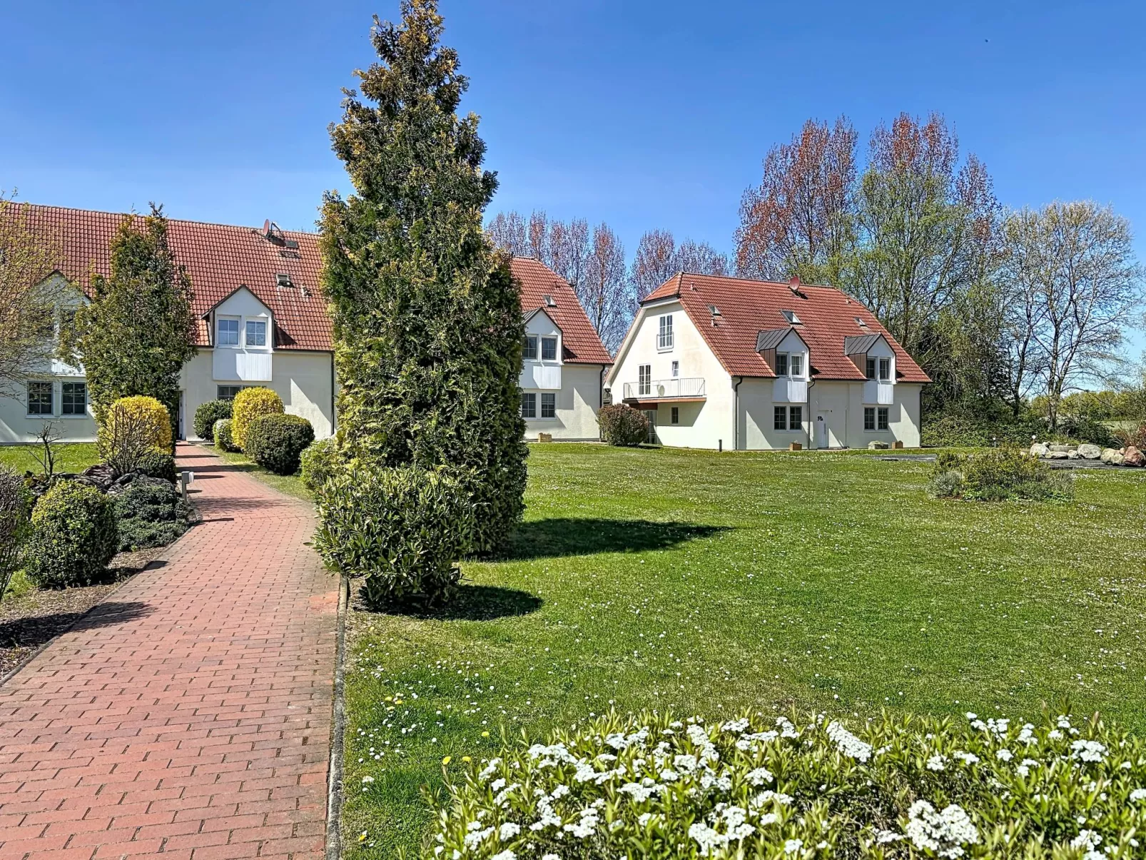 Gollwitzer Park (Insel Poel) - Draußen