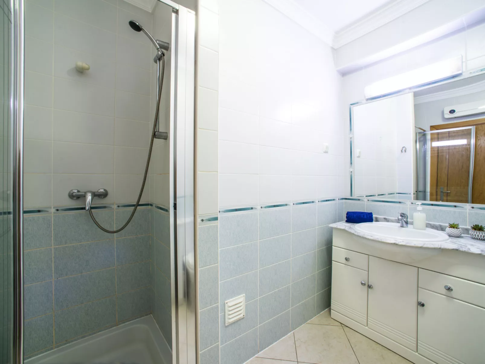 Penthouse Milea-Inside