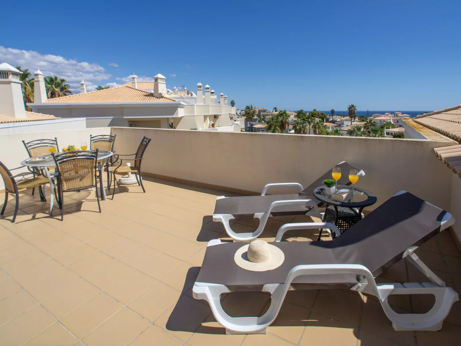 Penthouse Milea-Outside