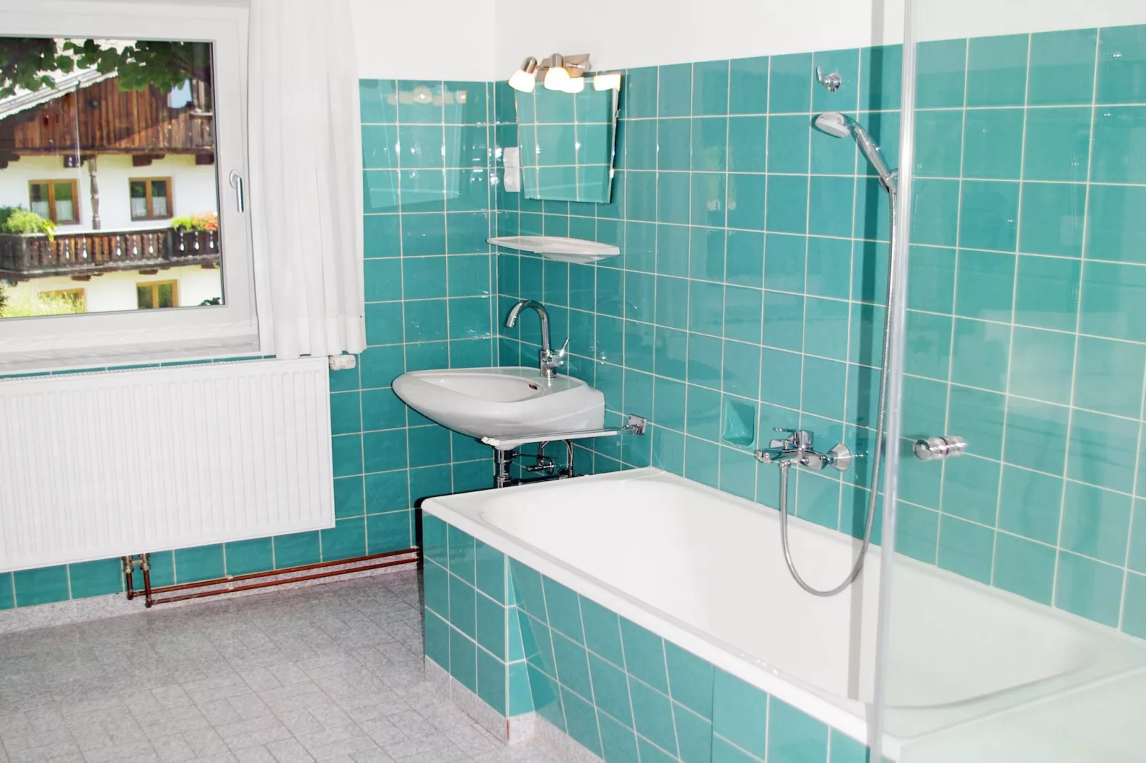 Neuhäusl - Bathroom