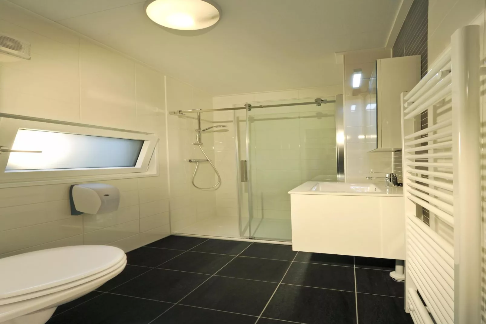 Camping Seeblick Toni - 2 Personen - Badezimmer