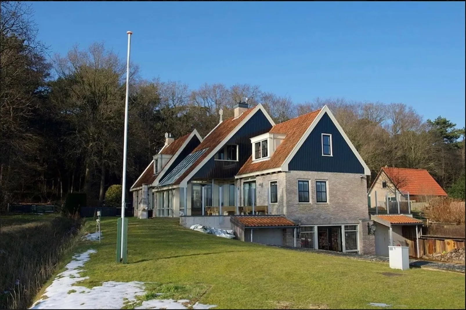 Aldubo - Exterior in winter