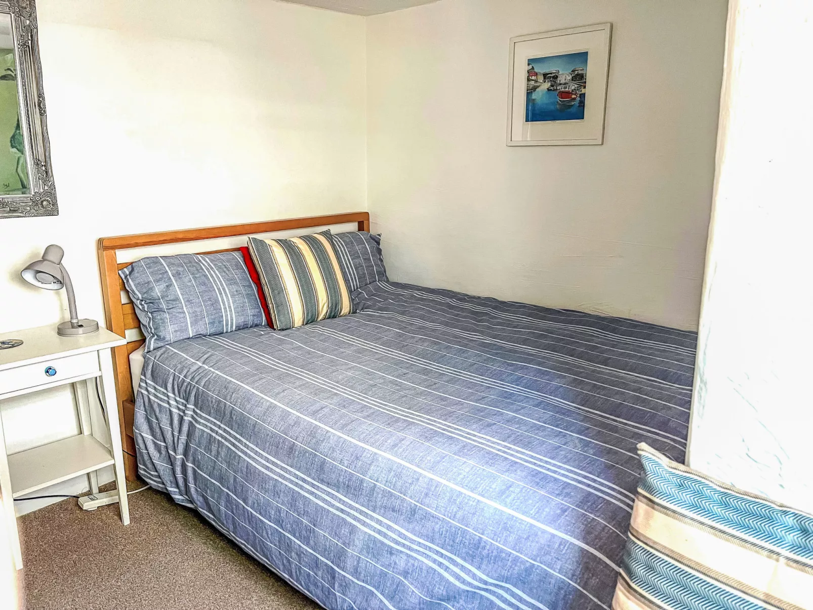 Piskey Cottage - Inside