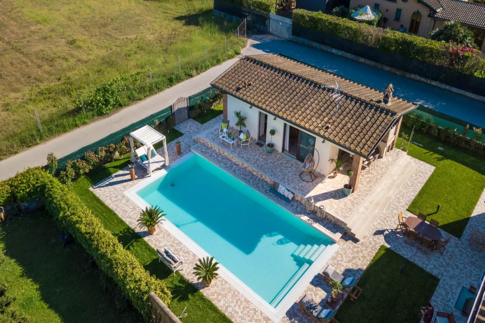 The Luxury Beach Villa