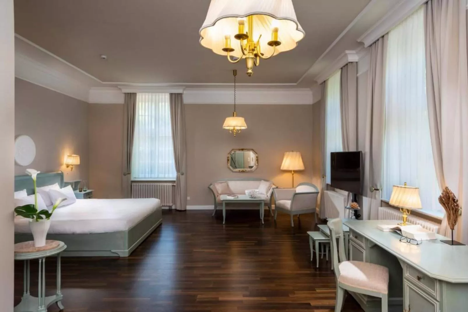 Rugen Manor Junior Suite