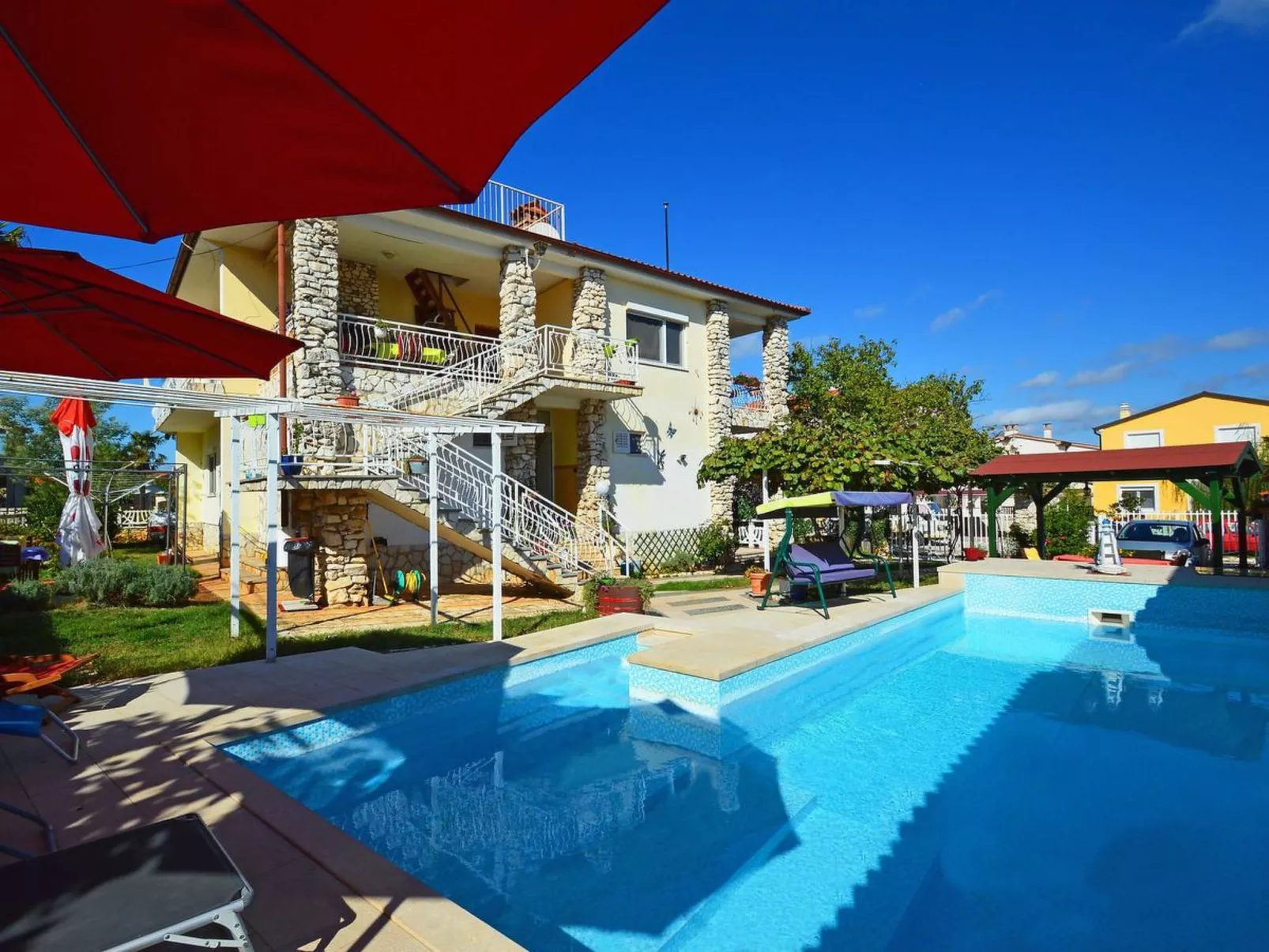 Apartment 354