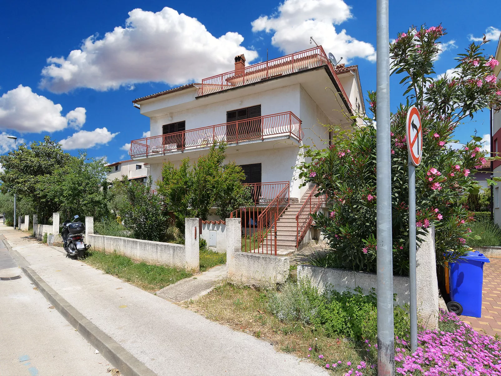 Apartment 2250