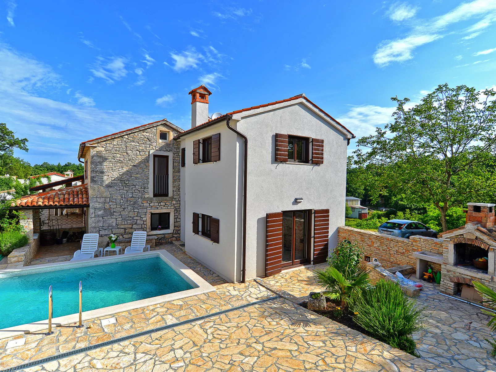 House 682